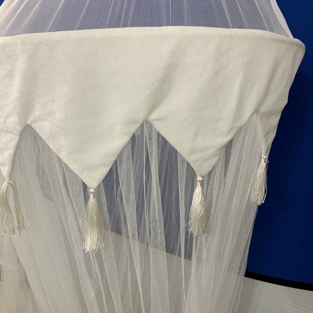 Luxury Mosquito net , canopy, play tent, bed net